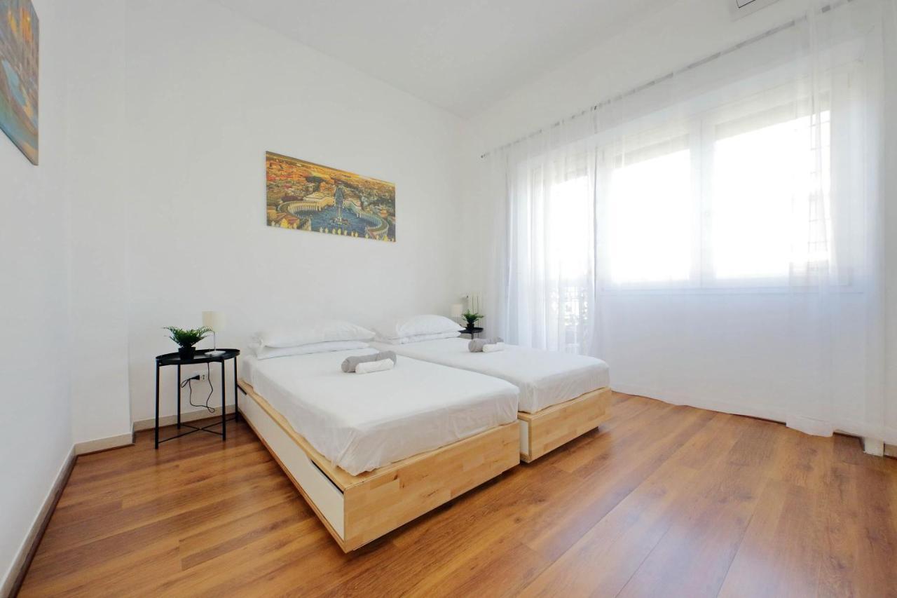 Zucchi Rooms Roma Exterior foto