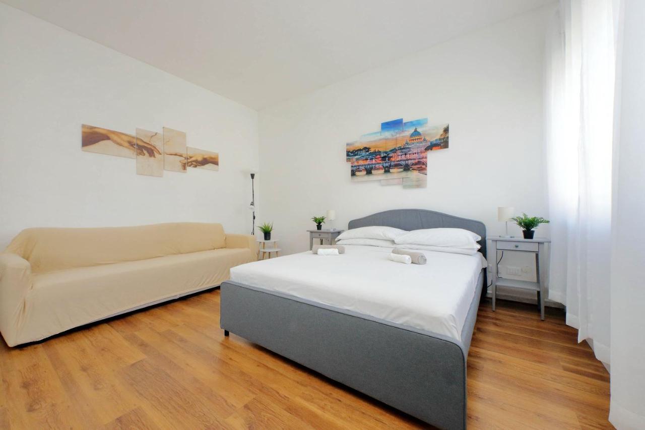 Zucchi Rooms Roma Exterior foto